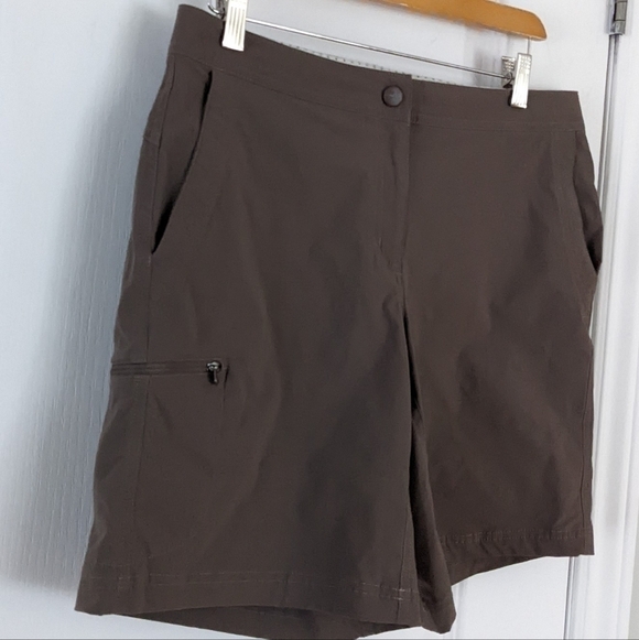 L.l Bean water repellent comfort trail hiking shorts ash color size 10 B1 - Picture 2 of 14